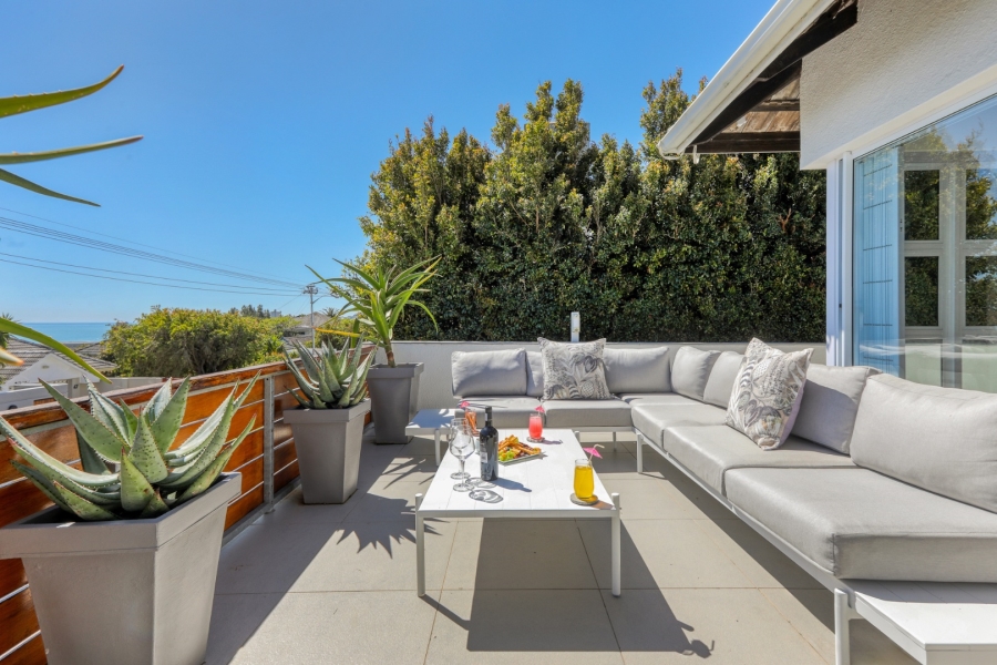 To Let 3 Bedroom Property for Rent in Bakoven Western Cape